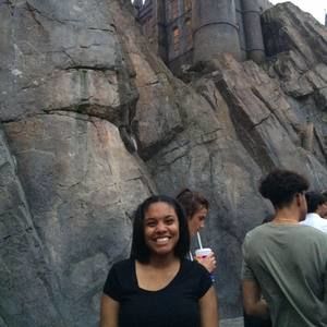 Meet your Posher, Kayla